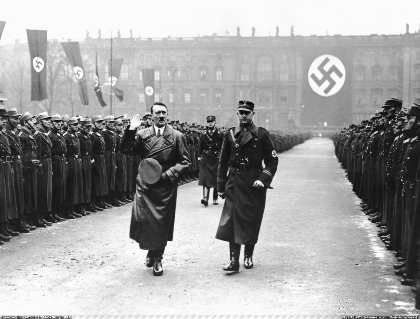 #3rd #History #Reich #Salute #German #Hitler Hitler's Salute (3rd Reich, German history) Pic. (Изображение из альбом Rehost))