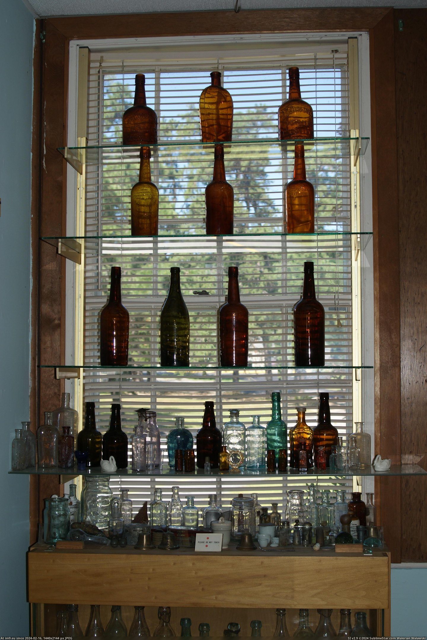 #Museum #Maine #Naples #Bottle MAINE BOTTLE MUSEUM NAPLES (9) Pic. (Bild von album MAINE BOTTLE MUSEUM))