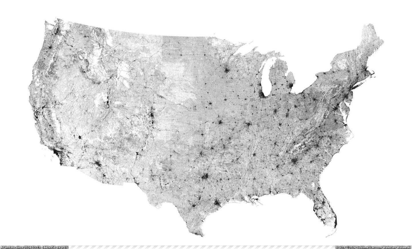 #America  #Streets [Mapporn] All the streets in America (3000x1800) Pic. (Image of album My r/MAPS favs))