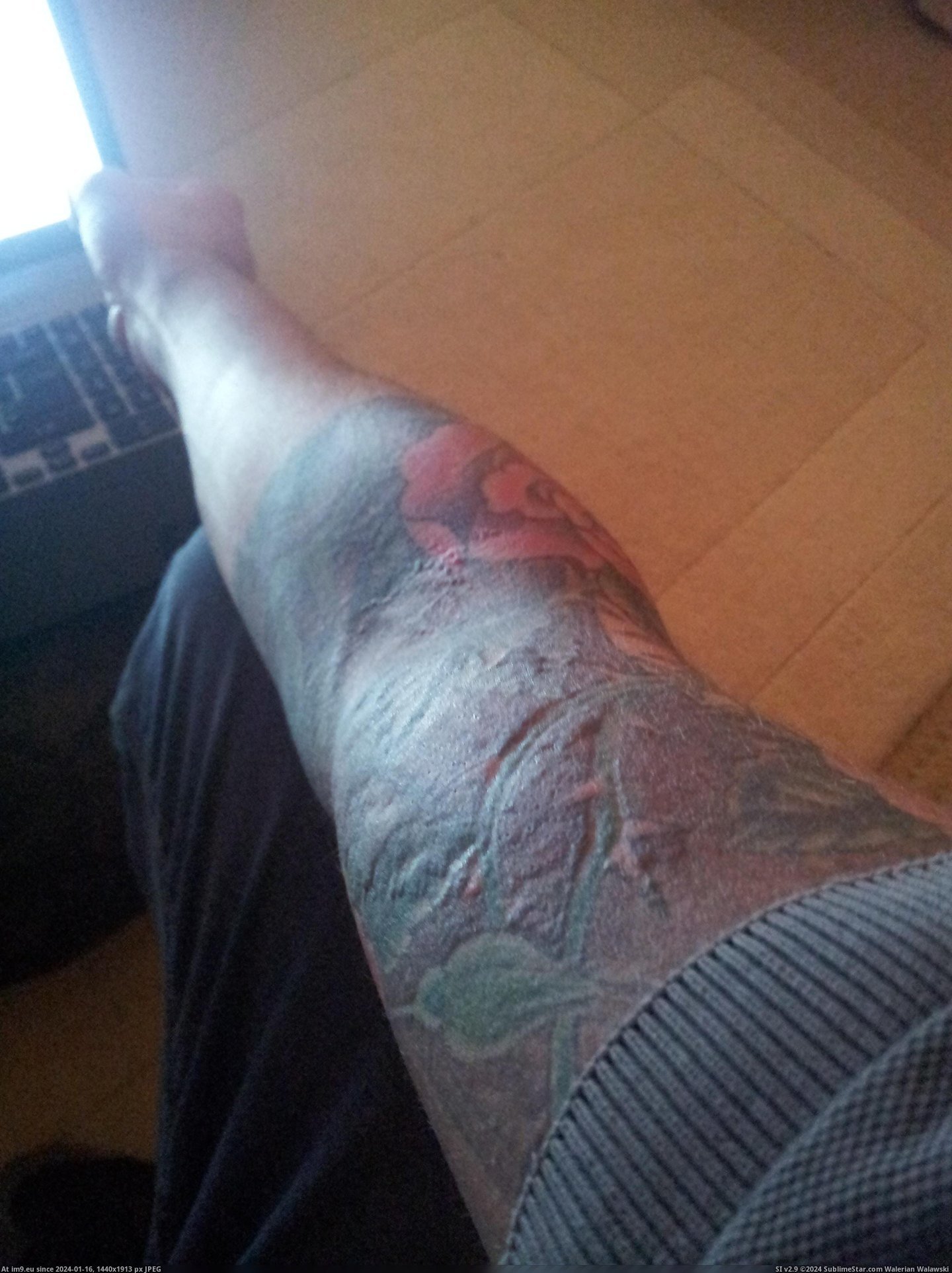 #Tattoo #Reaction #Allergic #Lines [Mildlyinteresting] An allergic reaction followed the lines of my tattoo. Pic. (Bild von album My r/MILDLYINTERESTING favs))
