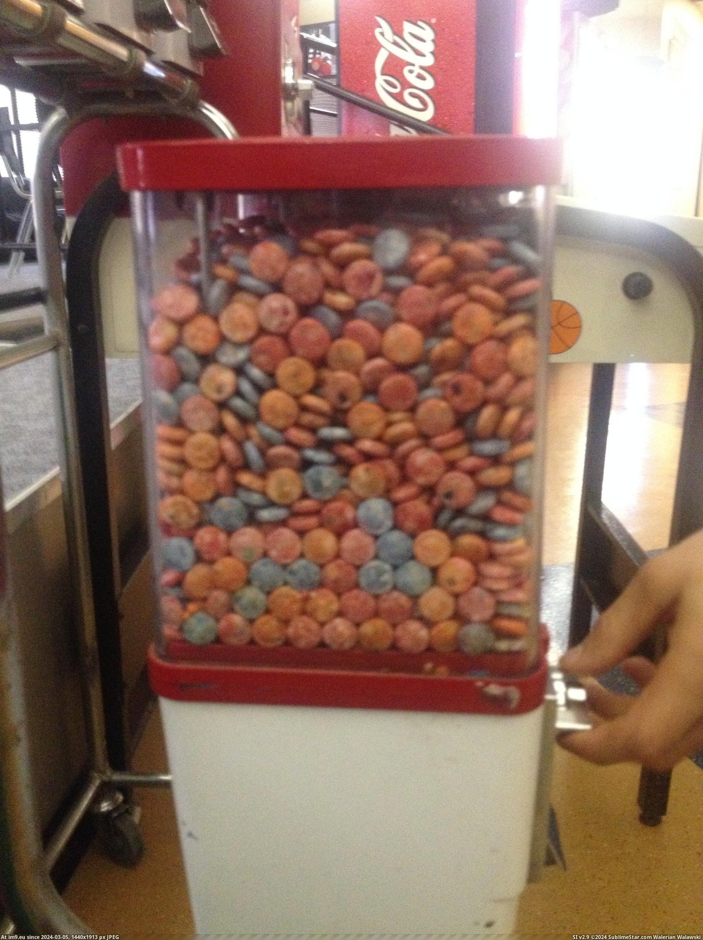 #Candy #Wall #Dispenser #Hexagonal #Formed #Formation [Mildlyinteresting] Candy formed hexagonal formation against the wall of the dispenser. Pic. (Image of album My r/MILDLYINTERESTING favs))