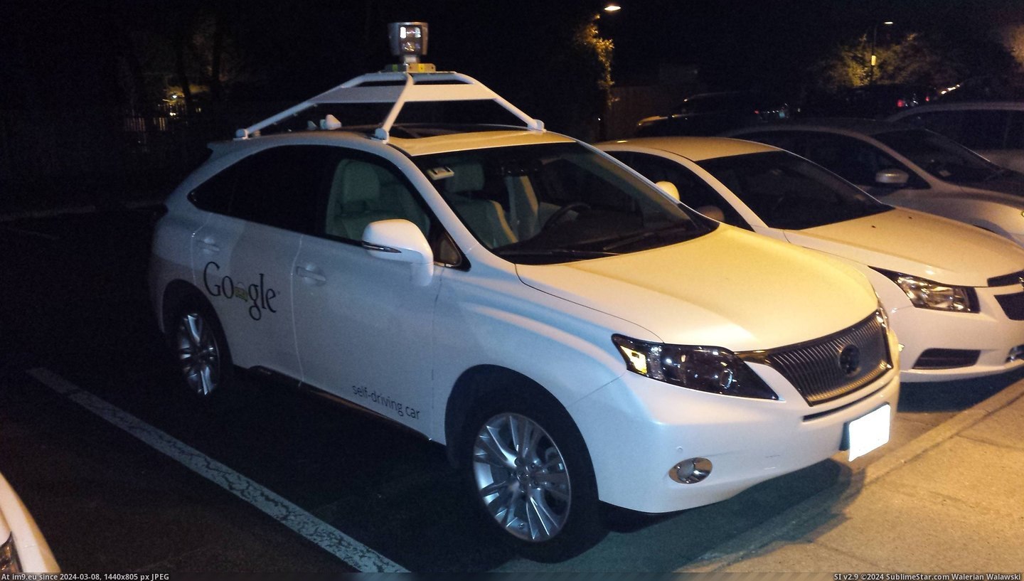 #Car #Google #Stayed #Hotel [Mildlyinteresting] Found a Google car at the hotel that we stayed at Pic. (Obraz z album My r/MILDLYINTERESTING favs))