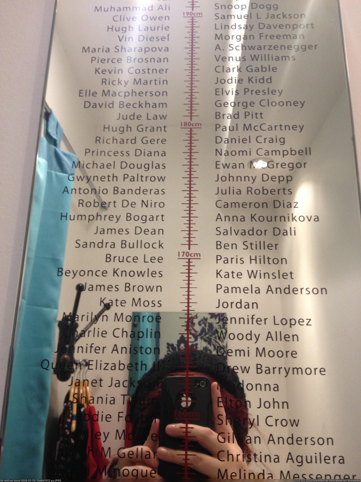 #Room #Celebrity #Fitting #Chart #Height [Mildlyinteresting] I went into a fitting room that had a celebrity height chart Pic. (Image of album My r/MILDLYINTERESTING favs))
