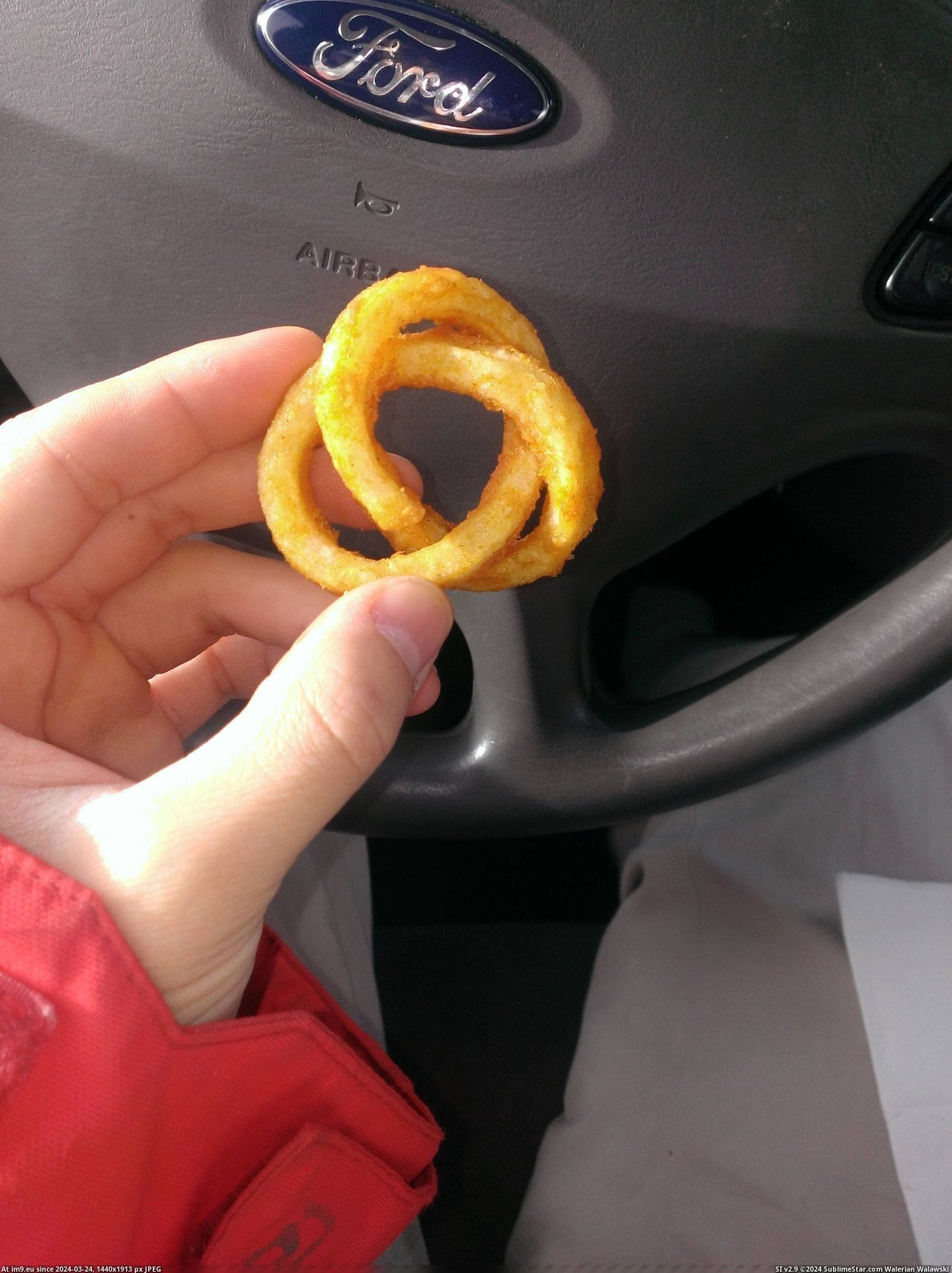 #Curly #Celtic #Knot #Fry #Infinity [Mildlyinteresting] My curly fry looks like a Celtic infinity knot Pic. (Image of album My r/MILDLYINTERESTING favs))