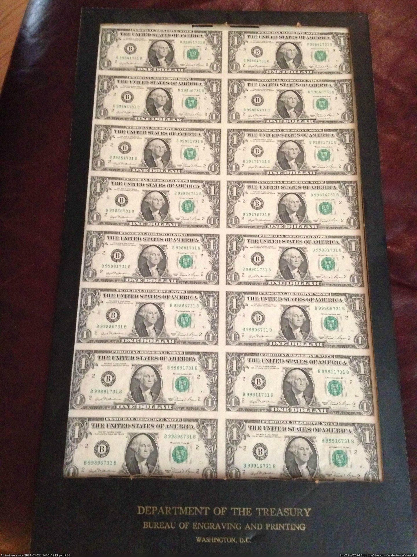 #One #Gave #Sheet #Bills #Uncut #Grandpa #Dollar [Mildlyinteresting] My grandpa gave me this sheet of uncut one-dollar bills from 1981 2 Pic. (Изображение из альбом My r/MILDLYINTERESTING favs))