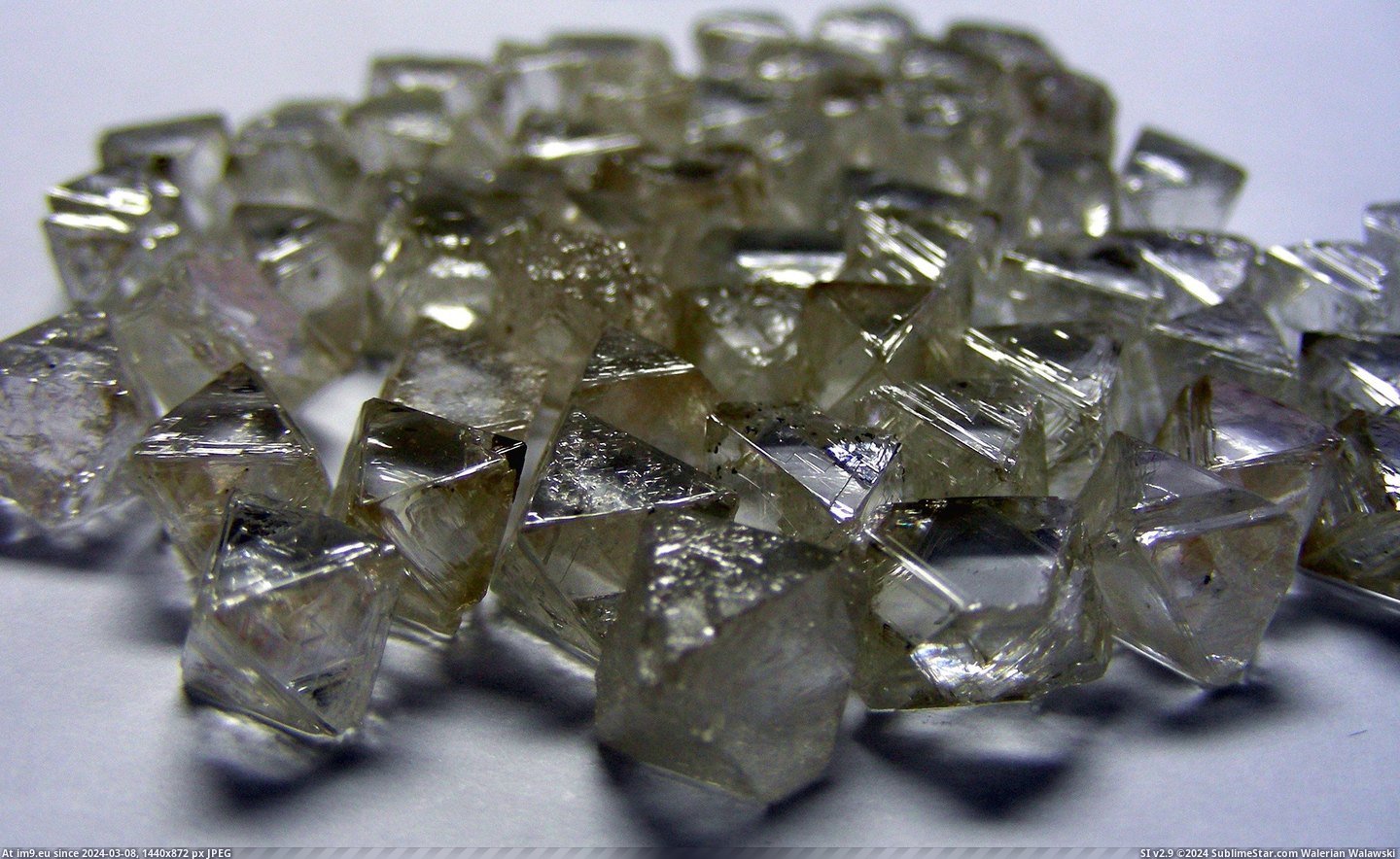 #Rough  #Diamonds [Mildlyinteresting] Rough Diamonds Pic. (Bild von album My r/MILDLYINTERESTING favs))