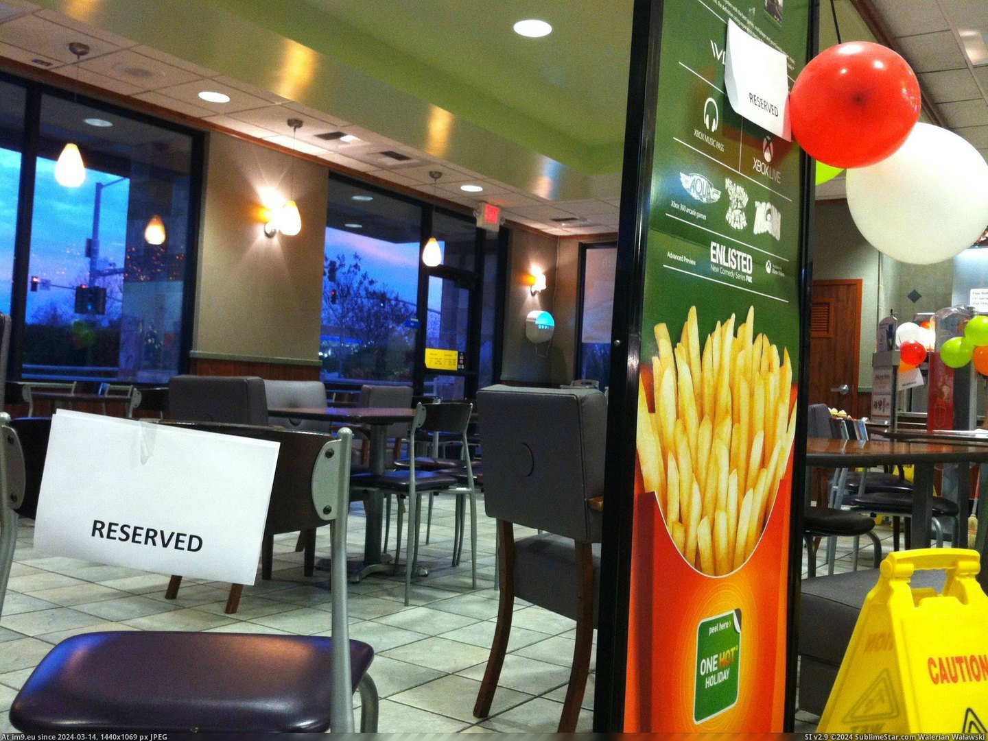 #You #Can #Reserve #Apparently #Mcdonald [Mildlyinteresting] So apparently you can reserve a McDonald's. Pic. (Bild von album My r/MILDLYINTERESTING favs))