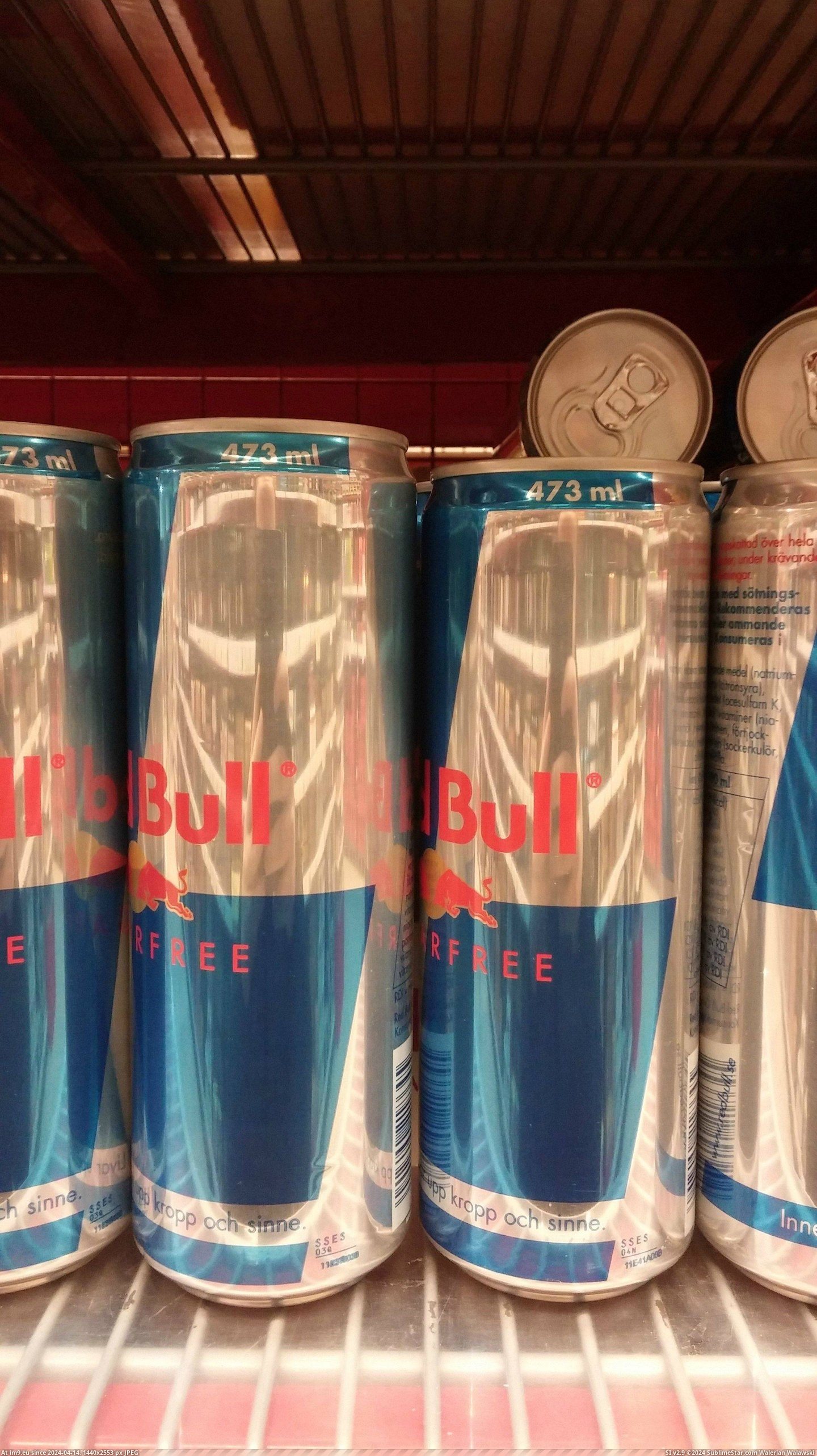 #Red #Volume #Bull #Sizes #Slightly #Cans [Mildlyinteresting] These cans of Red Bull contain the same volume, but are slightly different sizes Pic. (Image of album My r/MILDLYINTERESTING favs))