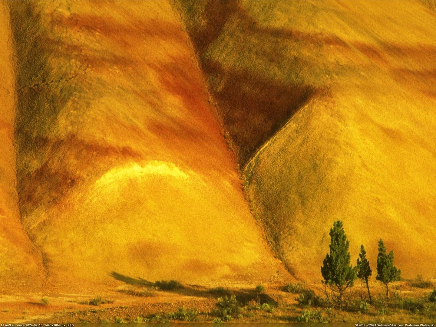 Painted Hills, John Day Fossil Beds National Monument, Oregon (in Beautiful photos and wallpapers)