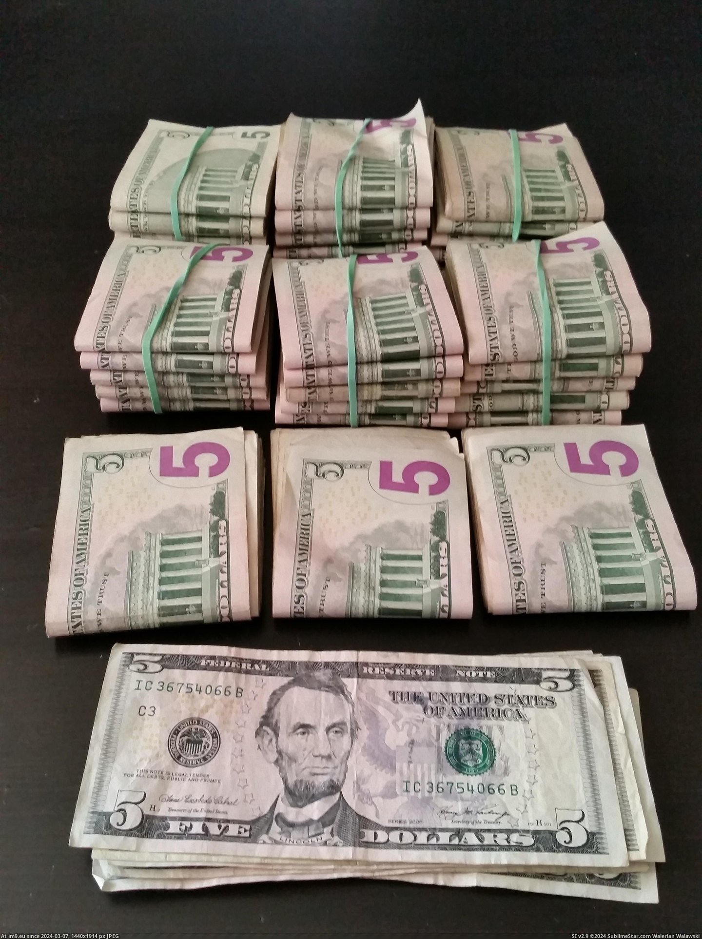 #For #Year #Put #Possession #Saved #Bill [Pics] For the past year, I put away every $5 bill that came into my possession. To date, I've saved $3,335. Pic. (Bild von album My r/PICS favs))