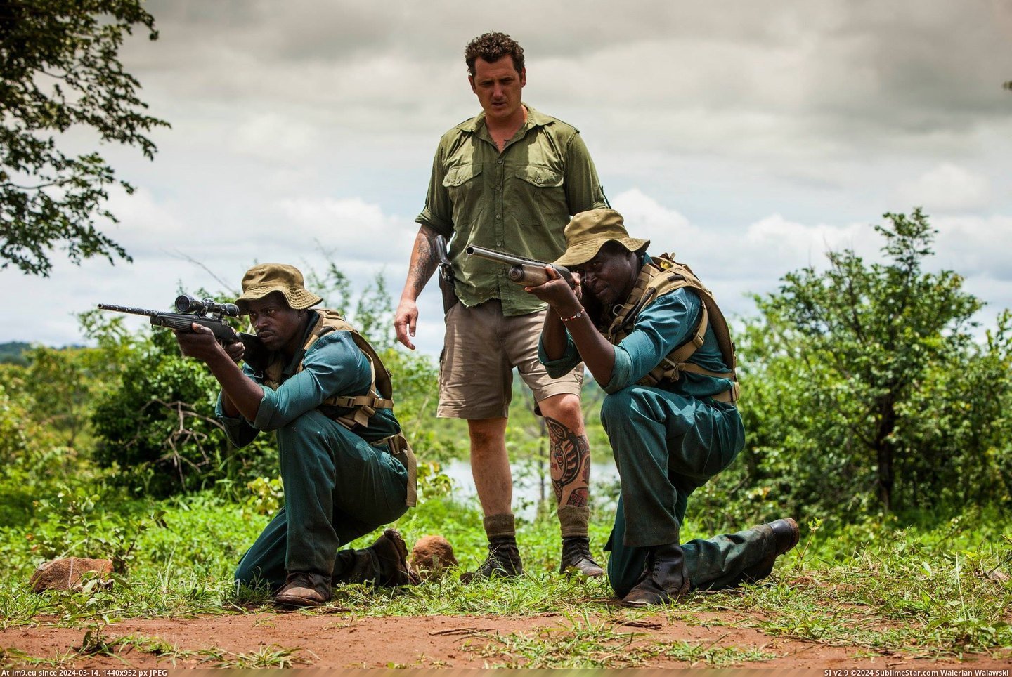 #Friend #Special #Turned #Military #Save #Anti #Ops #Damian [Pics] Former special ops turned anti-poaching crusader—my friend, Damian, is using military tactics to save Rhinos from poacher Pic. (Bild von album My r/PICS favs))
