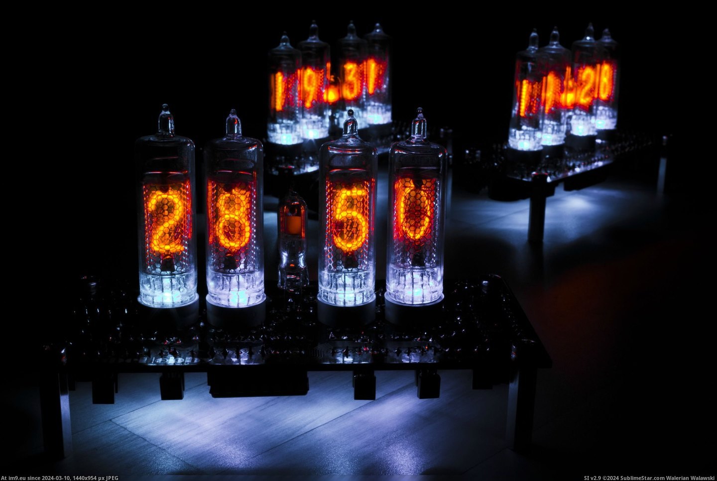 #Built #Project #Nixie #Coolest #Electronics #Possibly #Tube #Clock [Pics] Just built a Nixie Tube clock. Quite possibly the coolest electronics project I've done to date. Pic. (Obraz z album My r/PICS favs))