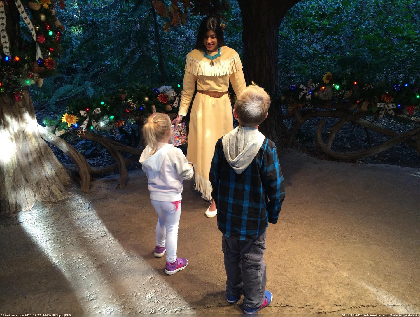 #For #Year #Old #World #Meeting #Hug #Stops #Pocahontas #Real #Son #Disney #Daughter [Pics] Meeting Pocahontas at Disney World. My daughter goes in for a hug..My 6 year old son stops and says 'The real Pocahontas  Pic. (Image of album My r/PICS favs))