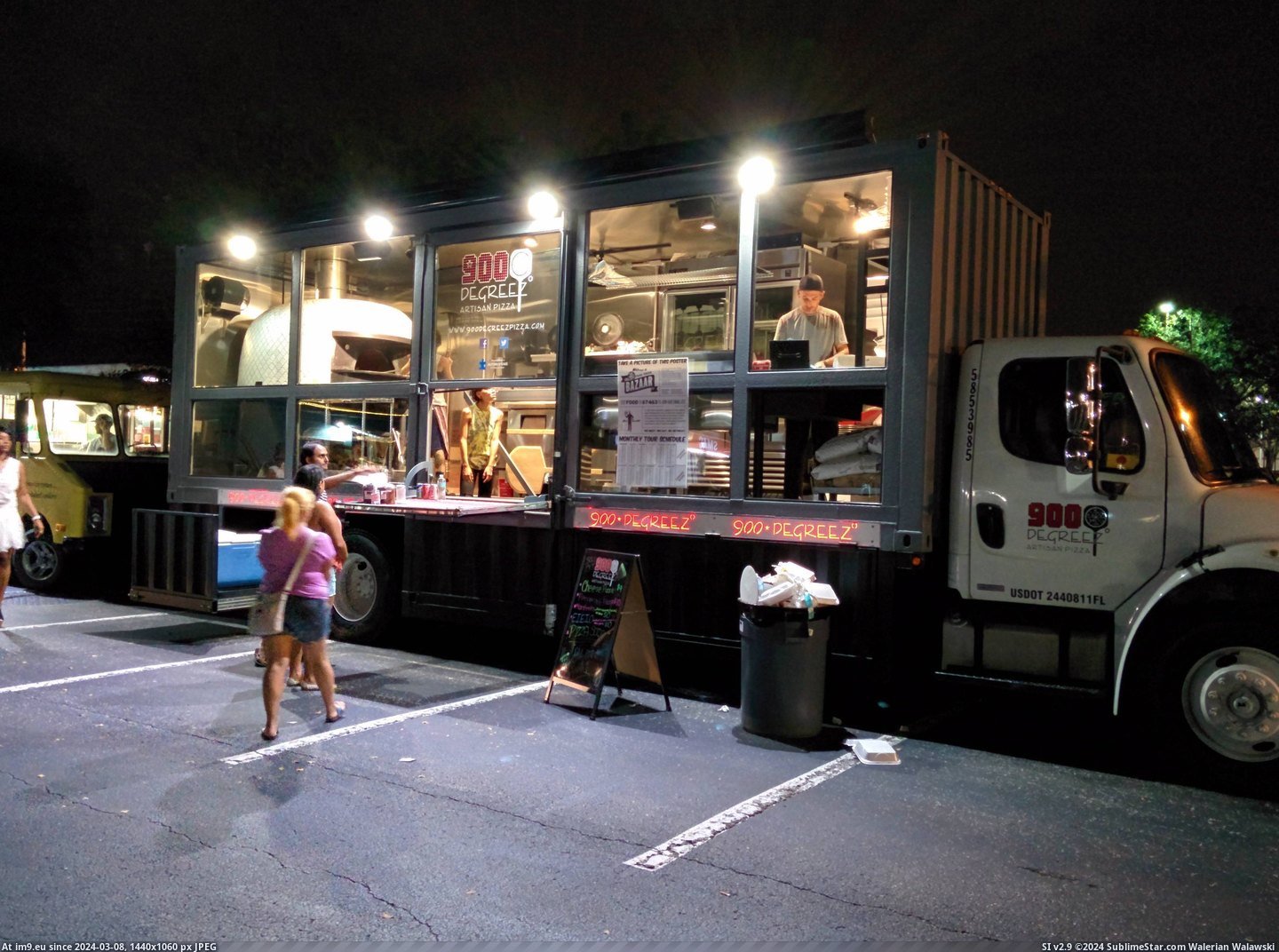 #Storage #Food #Italian #Truck #Level #Fired #Parlor #Oven #Foot #Wood #Pound #Pizza [Pics] Next level food truck: pizza parlor inside a 35 foot storage truck containing a 3500 pound Italian wood-fired oven that c Pic. (Image of album My r/PICS favs))