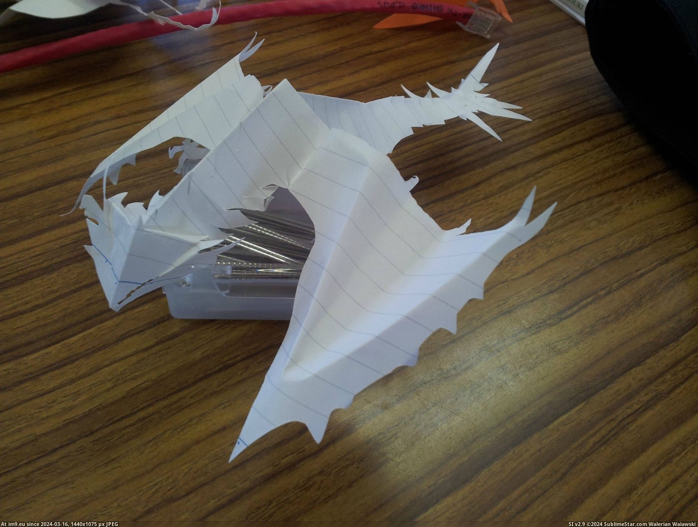 #One #Paper #Students #Creatures #Freehand #Bored #Completely [Pics] One of my students makes these creatures out of paper completely freehand whenever he is bored 4 Pic. (Obraz z album My r/PICS favs))
