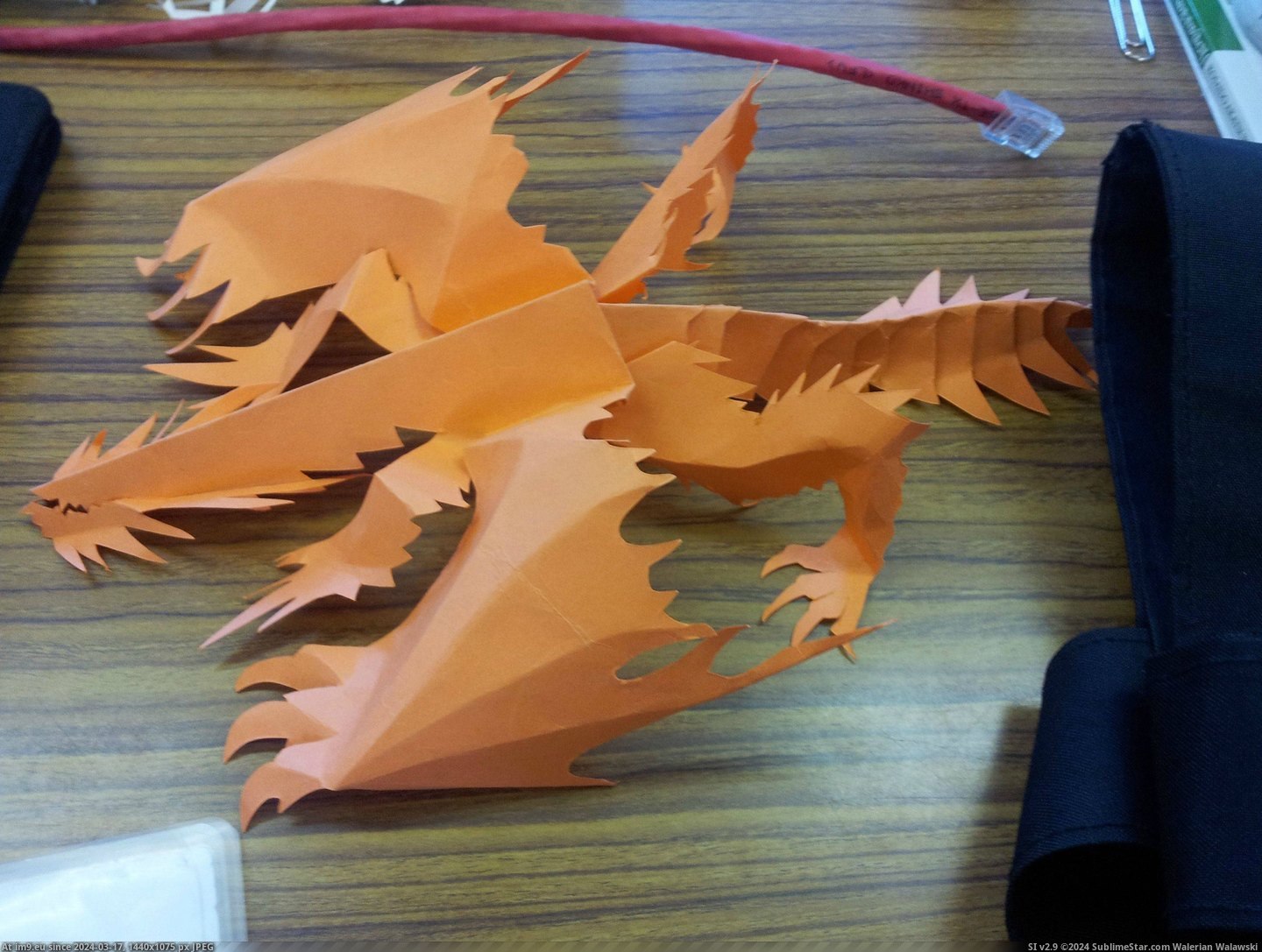 #One #Paper #Students #Creatures #Freehand #Bored #Completely [Pics] One of my students makes these creatures out of paper completely freehand whenever he is bored 5 Pic. (Obraz z album My r/PICS favs))