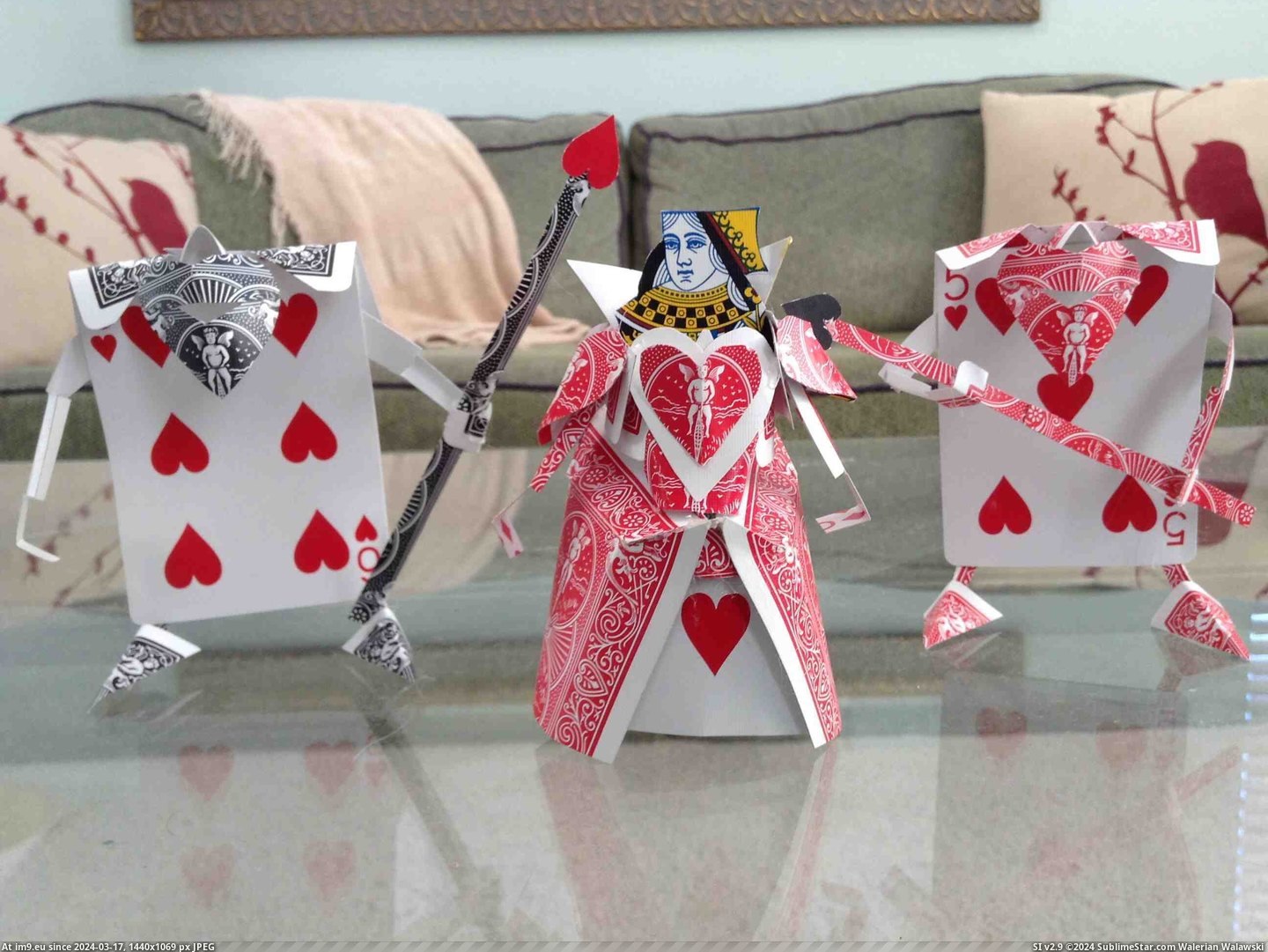 #Red #Heart #Queen #Army #Wonderland #Card #Alice #Cards [Pics] Red Card Heart Army & Queen of Heart (Alice in Wonderland) I made out of cards Pic. (Obraz z album My r/PICS favs))