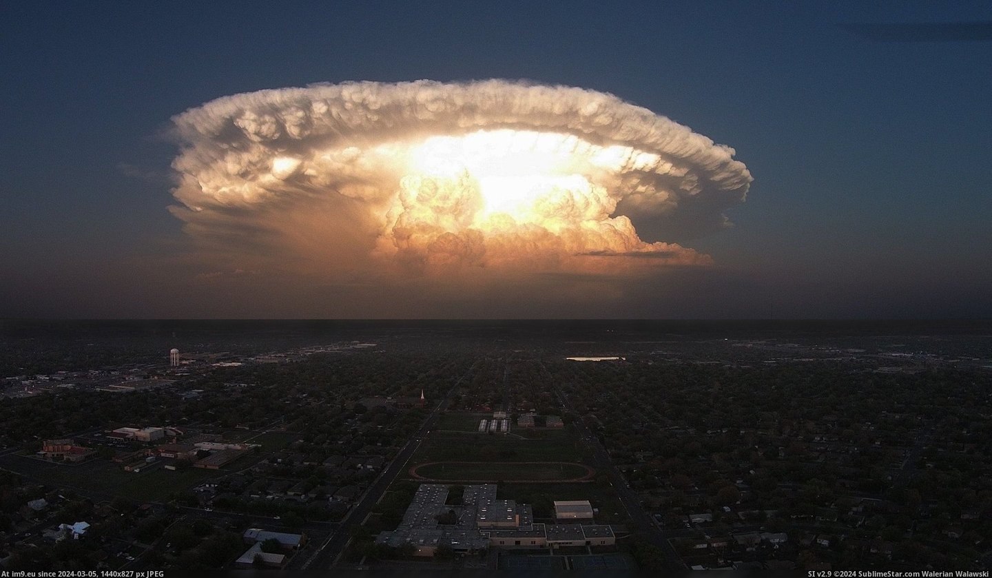[Pics] Supercell storm over Texas (in My r/PICS favs)