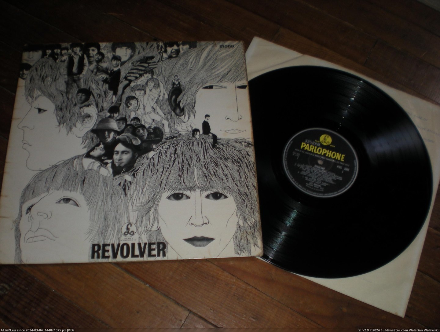  #Revolver  Revolver 07-01 5 Pic. (Image of album new 1))