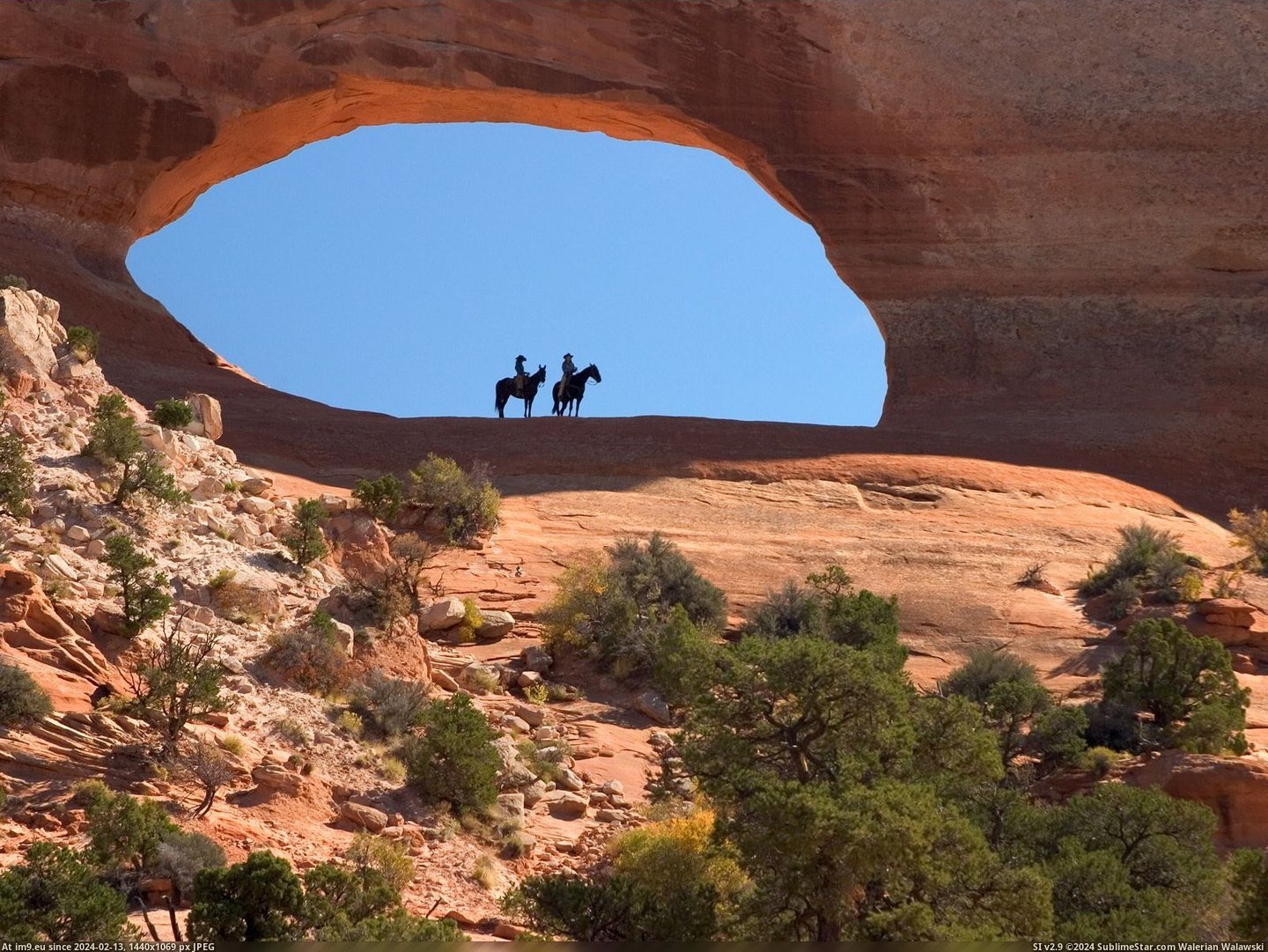 Wilson Arch Riders, Utah (in Beautiful photos and wallpapers)