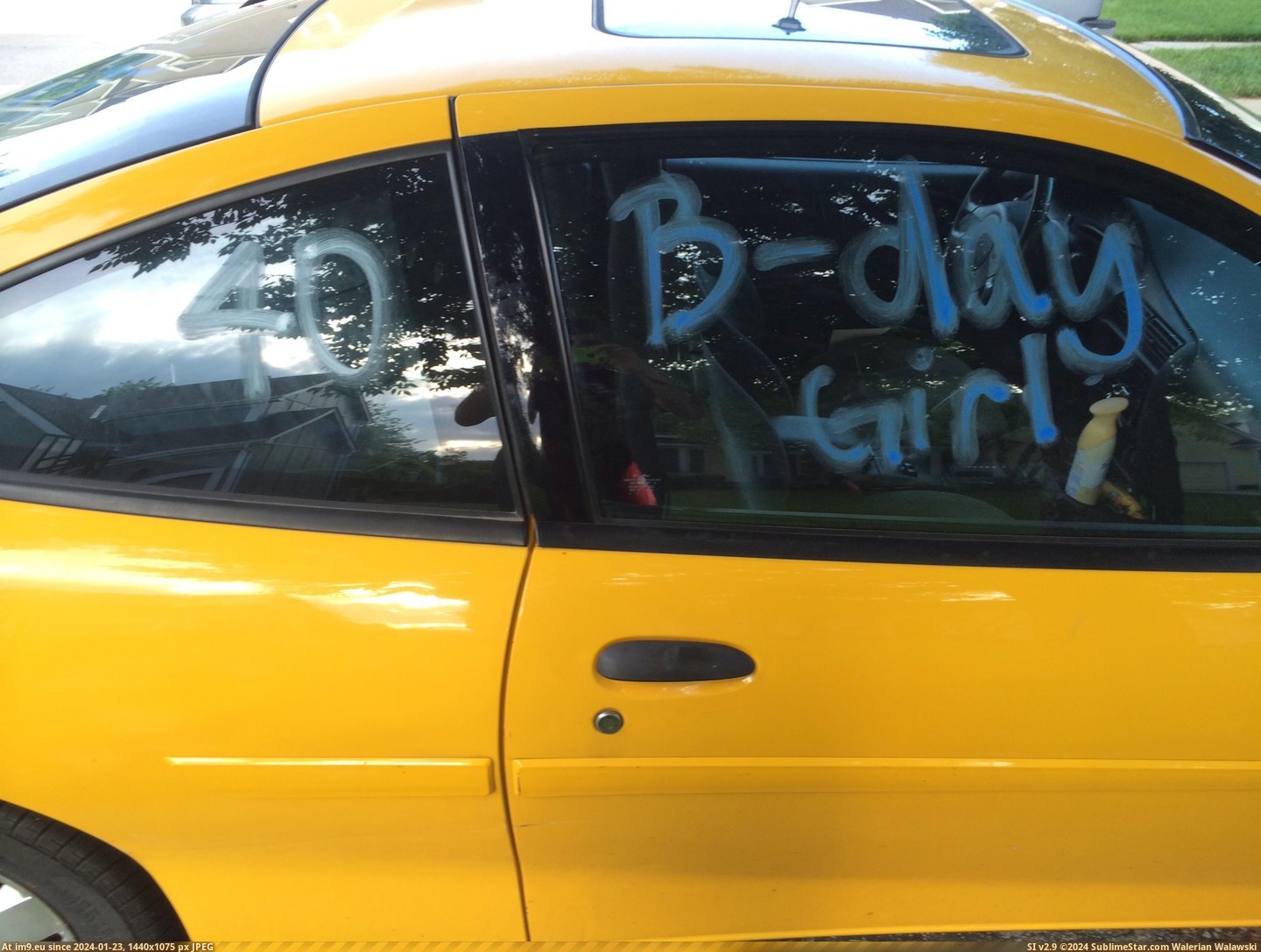 #Wtf #Years #Car #Birthday #Decorated #Old #Guy [Wtf] Found my car decorated. I'm 17 years old, I'm a guy, and it's nowhere near my birthday. 4 Pic. (Image of album My r/WTF favs))