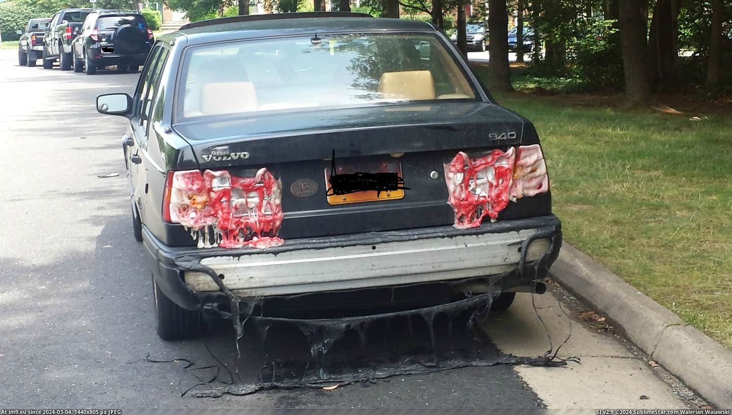 #Wtf #Neighbors #Melted #Car [Wtf] My neighbors car melted Pic. (Image of album My r/WTF favs))