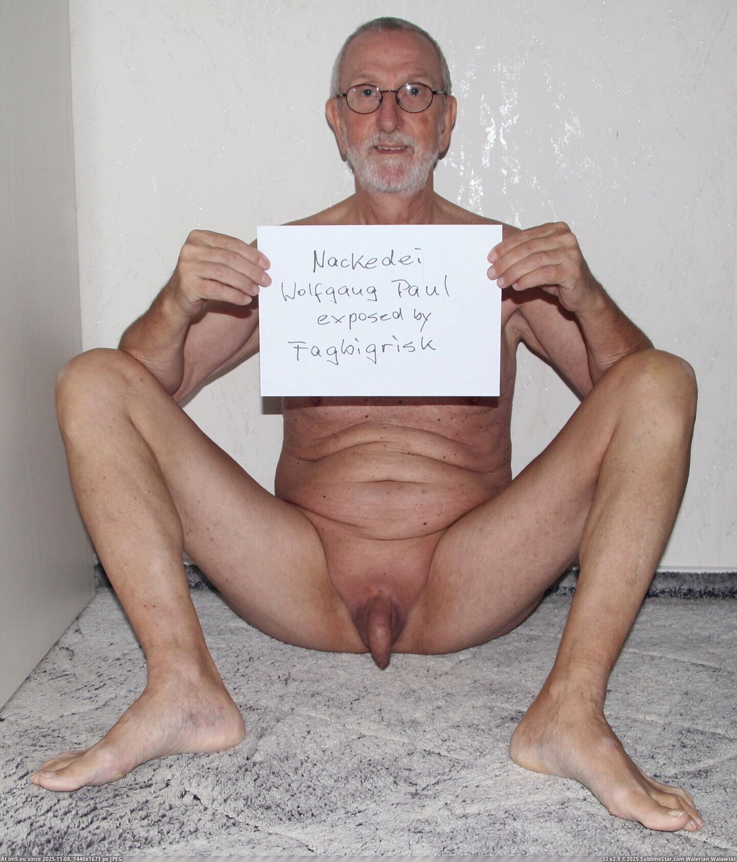 in Wolfgang Paul nackt 20251027-001 Pic. (Изображение из альбом Wolfgang Paul nackt))