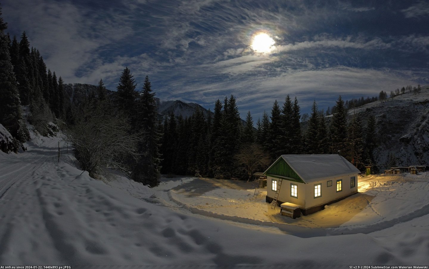 #Wallpaper #House #Moon #Wide #Cold Cold Moon House Wide HD Wallpaper Pic. (Obraz z album Unique HD Wallpapers))