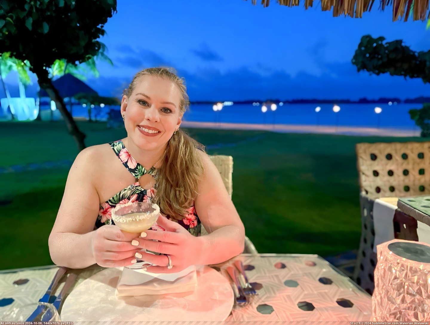 #Dinner #Clothing #Optional #Borabora #Tahiti Dinner in Bora Bora Pic. (Imagen de album Instant Upload))