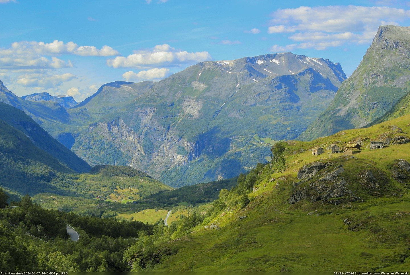 #Photo #Norway #Geiranger #5184x3456 #Roadtrip [Earthporn] A photo i took during my roadtrip in Norway. Geiranger, Norway [5184x3456] Pic. (Изображение из альбом My r/EARTHPORN favs))