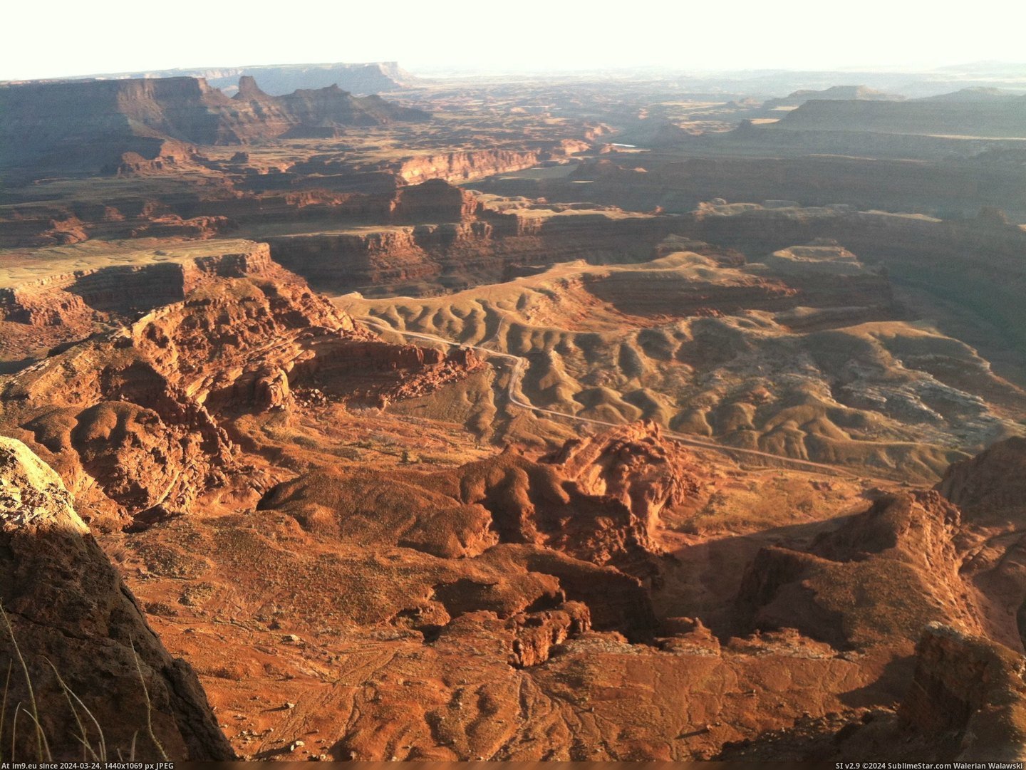 #Dead #Point #Moab #Utah #Horse [Earthporn] Dead Horse Point, Moab, Utah [OC] [2591 X 1935] Pic. (Image of album My r/EARTHPORN favs))