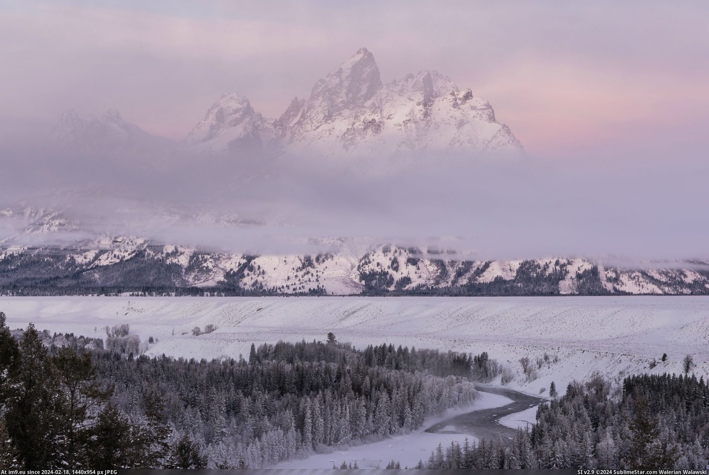 #Park #National #Teton #Colorful #Greeted #Grand #Sunrise [Earthporn] Greeted with a colorful sunrise in Grand Teton National Park  [2738x1826] Pic. (Image of album My r/EARTHPORN favs))