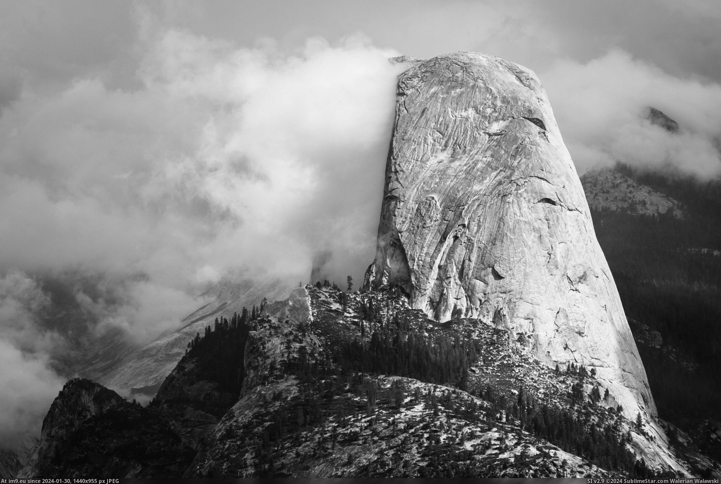 #Clouds  #Dome [Earthporn] Half Dome in the clouds[4191x2794] Pic. (Изображение из альбом My r/EARTHPORN favs))