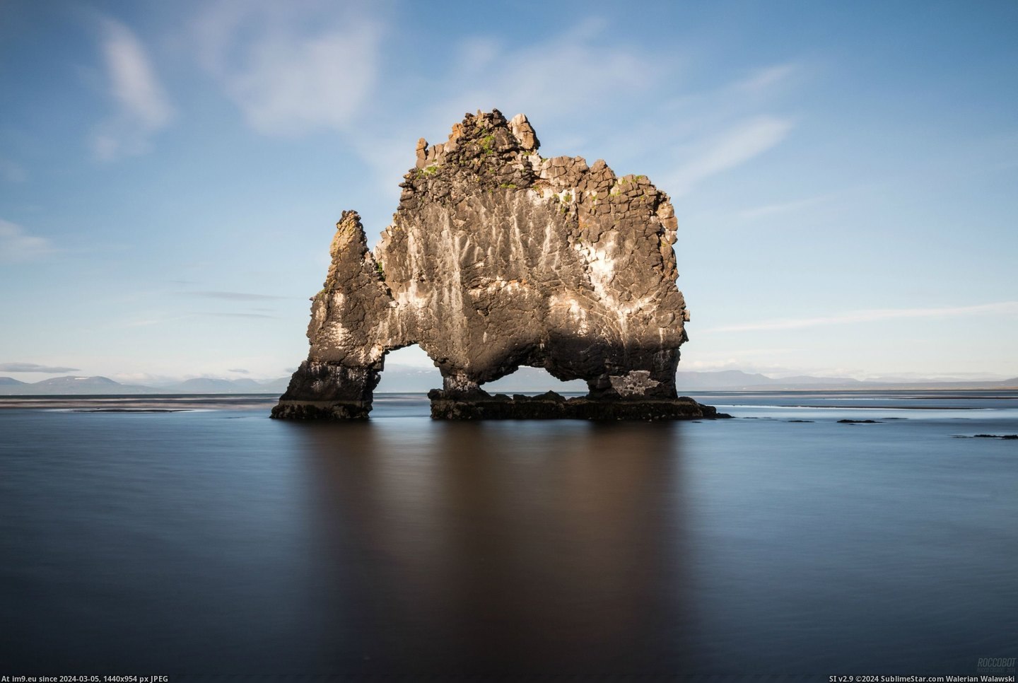 #Rock #5184x3456 #Peninsula #Iceland [Earthporn] Hvítserkur Rock, Vatnsnes peninsula, Iceland [5184x3456] Pic. (Image of album My r/EARTHPORN favs))