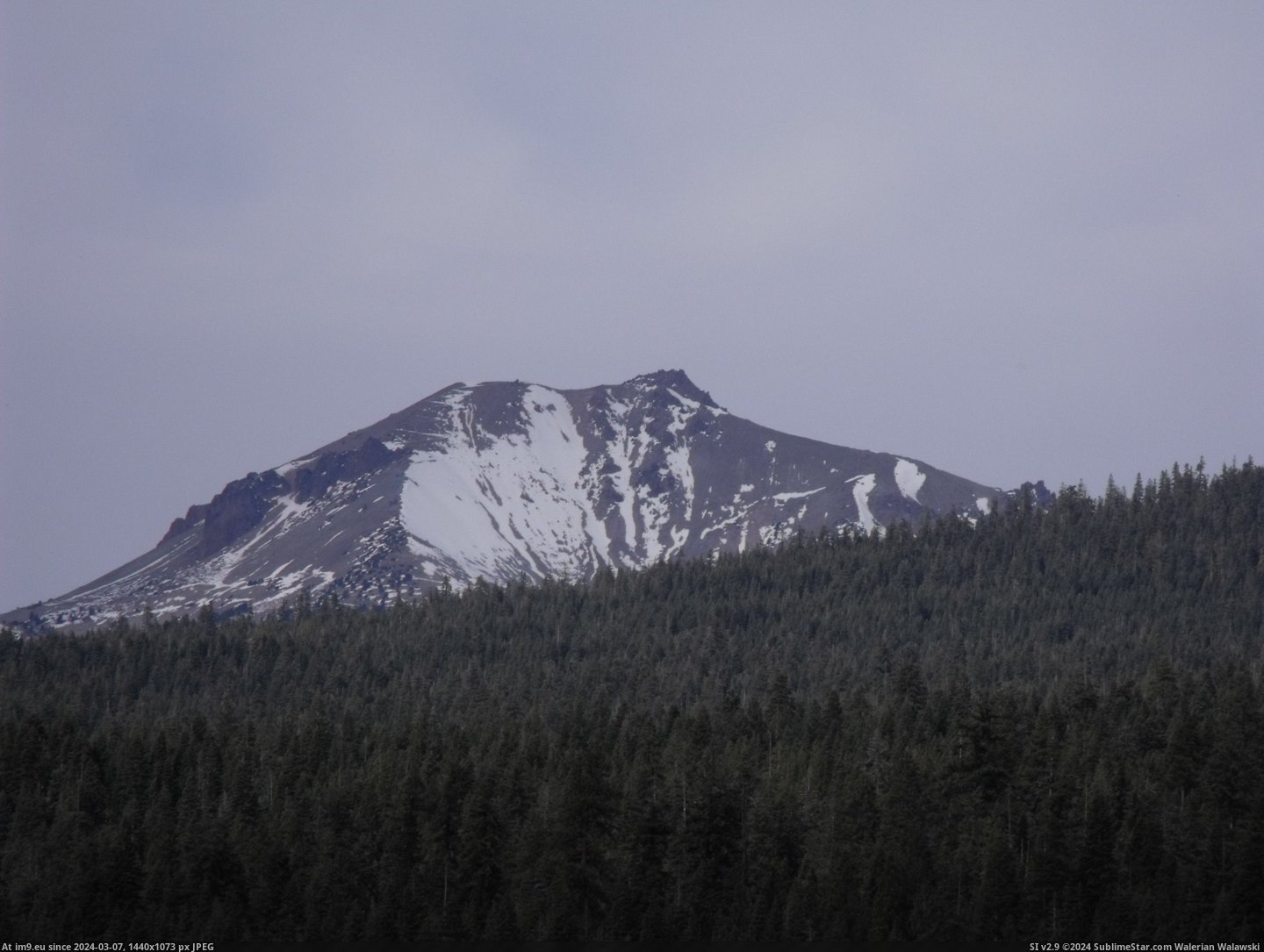 #Day #Peak #Lassen #Cold [Earthporn] Lassen Peak on a cold day. [OC] [2592 x 1944] Pic. (Изображение из альбом My r/EARTHPORN favs))