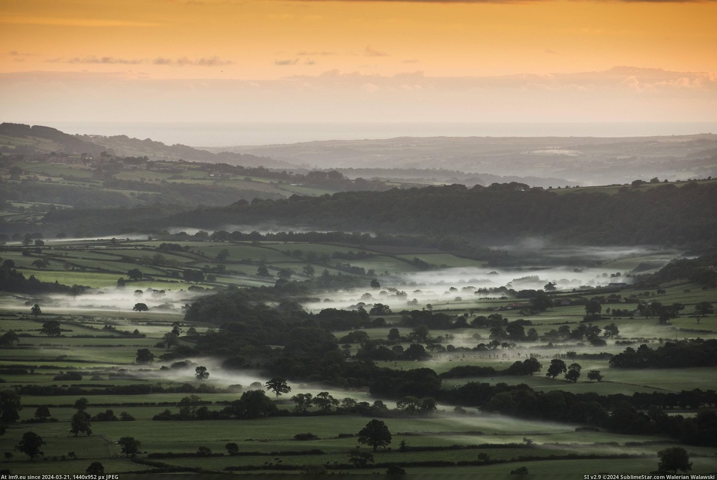 #Valley #North #Sunrise #Moors #Goathland #Lies #Mist #Yorkshire [Earthporn] Mist lies in a valley near Goathland in the North Yorkshire Moors at sunrise. [4666x3098] Pic. (Изображение из альбом My r/EARTHPORN favs))