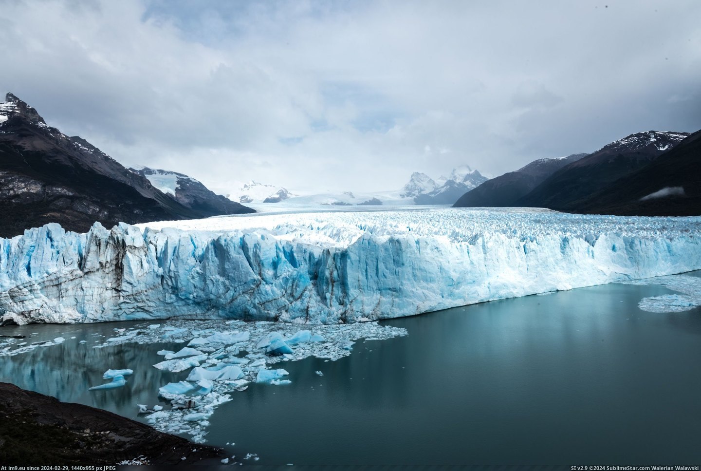 #Photo #Glacier #Michael #Patagonia #Moreno #Stoner #Argentina [Earthporn]  Perita Moreno Glacier, Patagonia Argentina - Photo by Michael A. Stoner [2560x1709] Pic. (Image of album My r/EARTHPORN favs))