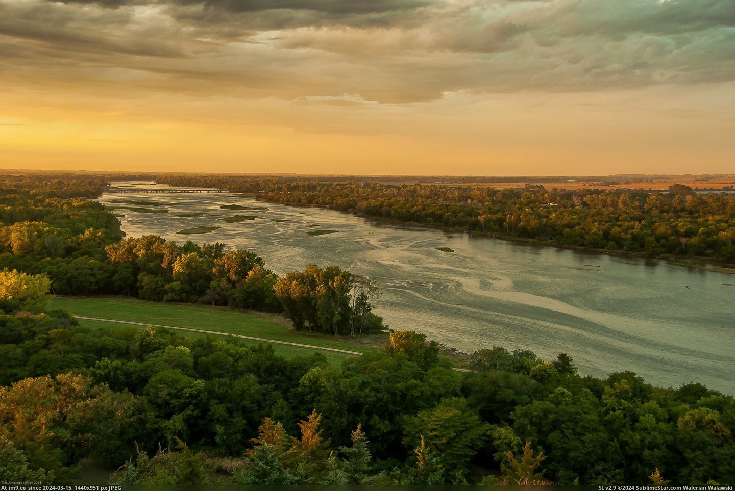 #River #Eastern #Jeffrey #Platte #Nebraska #Ambrose [Earthporn] Platte River, Eastern Nebraska [4169 x 2769] by Ambrose Jeffrey [OC] Pic. (Image of album My r/EARTHPORN favs))