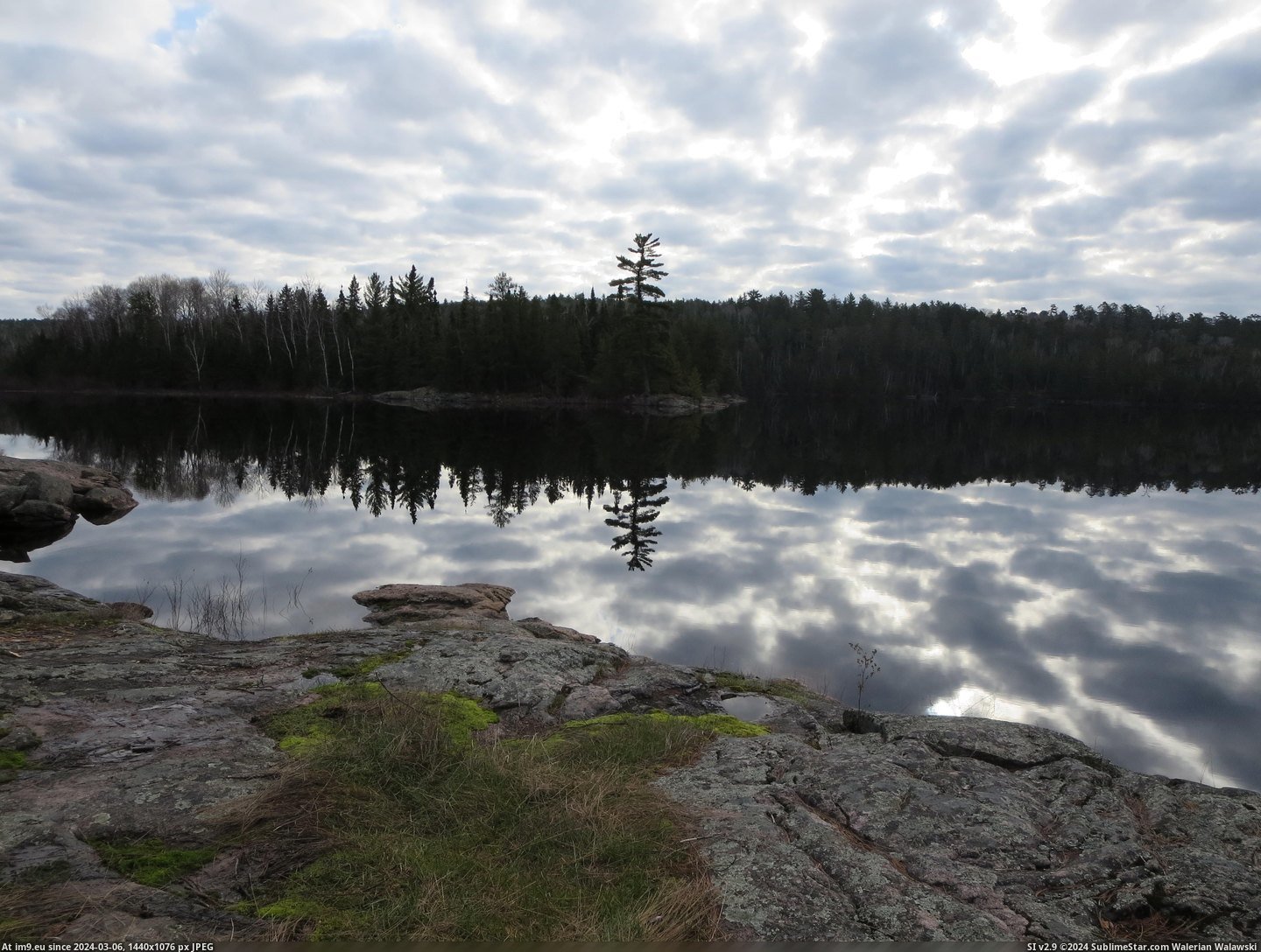 #Water #Clouds #Western #Waters #Calm #Minnesota #Boundary #Clear #4000x3000 #Reflection [Earthporn] Reflection of the clouds on calm, clear water. Western Boundary Waters, Minnesota [OC] [4000x3000] Pic. (Bild von album My r/EARTHPORN favs))