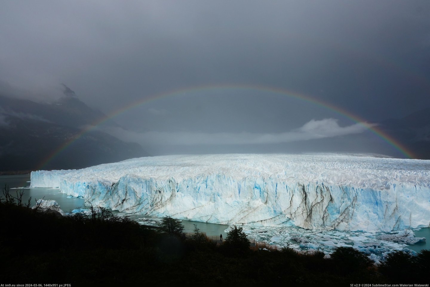 #Glacier #Rainbow #Shitty #Weather #Transforms #Moreno #Perito #Sunshine #Magical #Rays #Spontaneous [Earthporn] Shitty weather + spontaneous rays of sunshine = Perito Moreno Glacier transforms into magical rainbow glacier. [OC]  Pic. (Изображение из альбом My r/EARTHPORN favs))