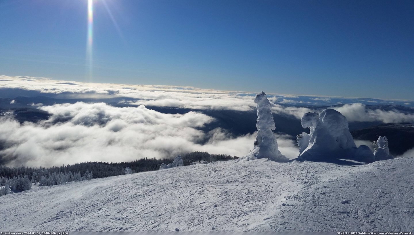 #World #Skiing #Top [Earthporn] Skiing at the top of the world. Sunpeaks BC [OC][5312 x 2988] Pic. (Image of album My r/EARTHPORN favs))
