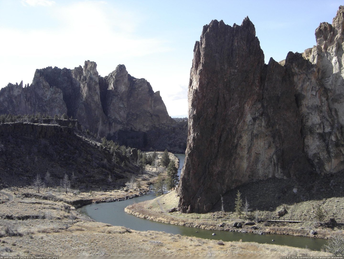#Park #State #2592x1944 #Smith #Rock #Oregon [Earthporn] Smith Rock State Park, Oregon  [2592x1944] Pic. (Image of album My r/EARTHPORN favs))