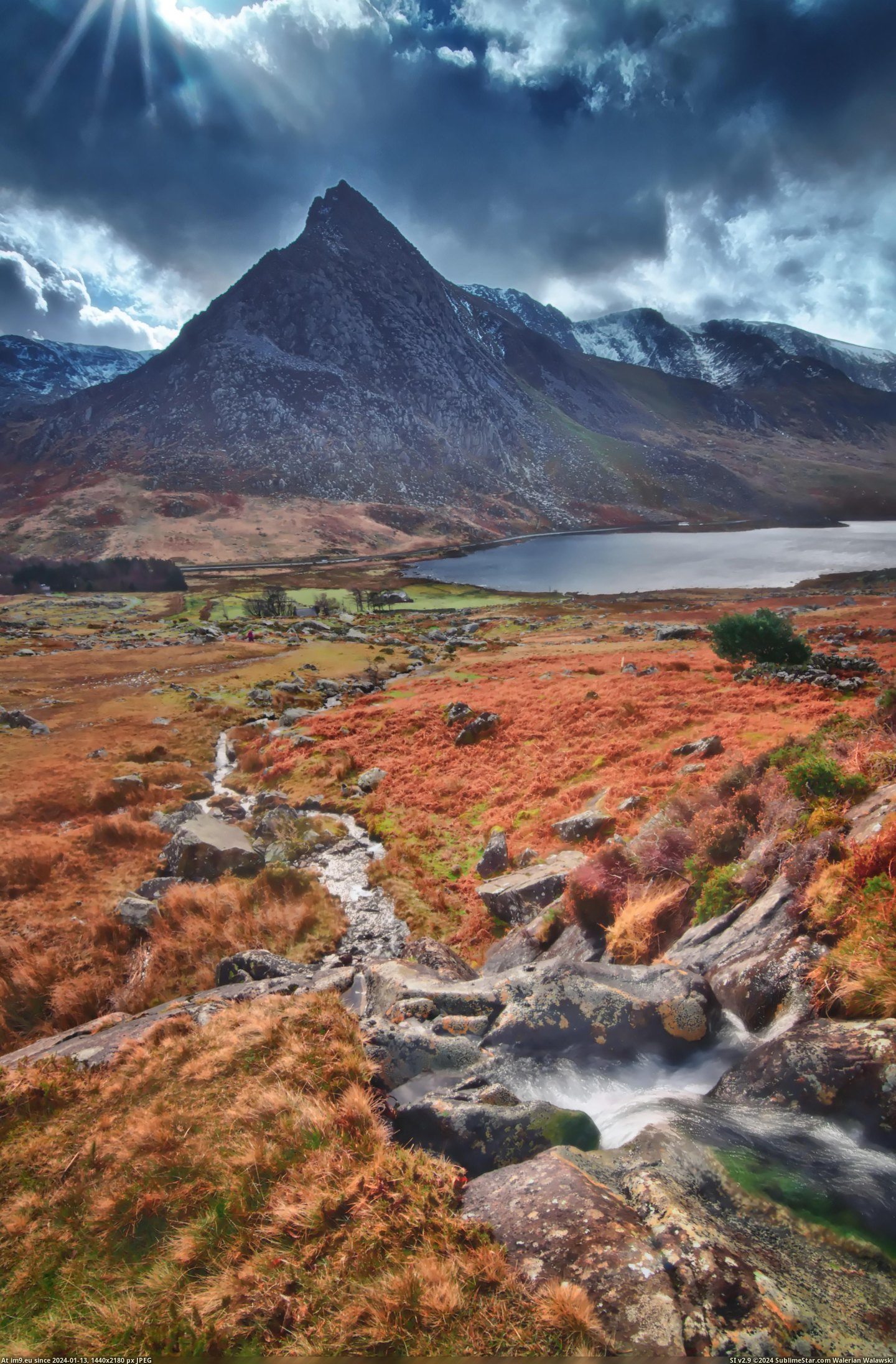 #Wales  #Herald [Earthporn] The Herald of Tryfan, Snowdonia, Wales  [3129x4748] Pic. (Image of album My r/EARTHPORN favs))