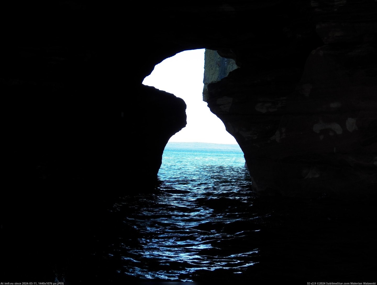 #National #Island #Sea #Caves #Apostle #Lakeshore #Sand #Islands #4000x3000 [Earthporn] The Keyhole. Sand Island sea caves, Apostle Islands National Lakeshore, WI  [4000X3000] Pic. (Bild von album My r/EARTHPORN favs))