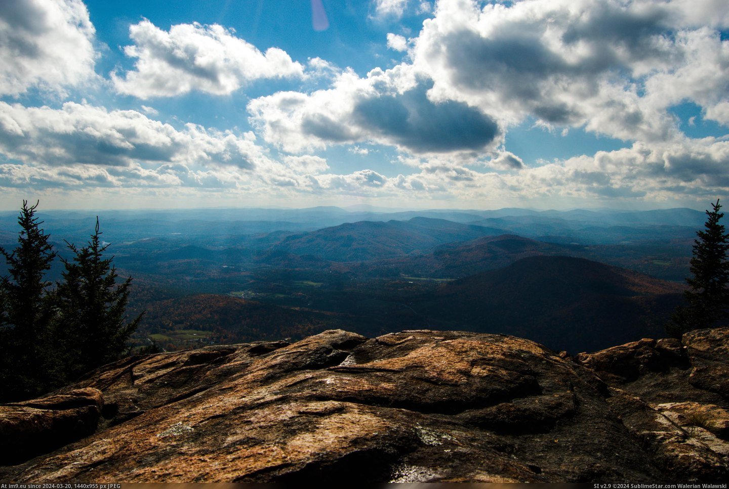 #Photo #Vermont #Ascutney #Sanquilly #Nick #6016x4000 [Earthporn] View from Mt. Ascutney in Vermont[OC] Photo by Nick Sanquilly [6016x4000] Pic. (Image of album My r/EARTHPORN favs))