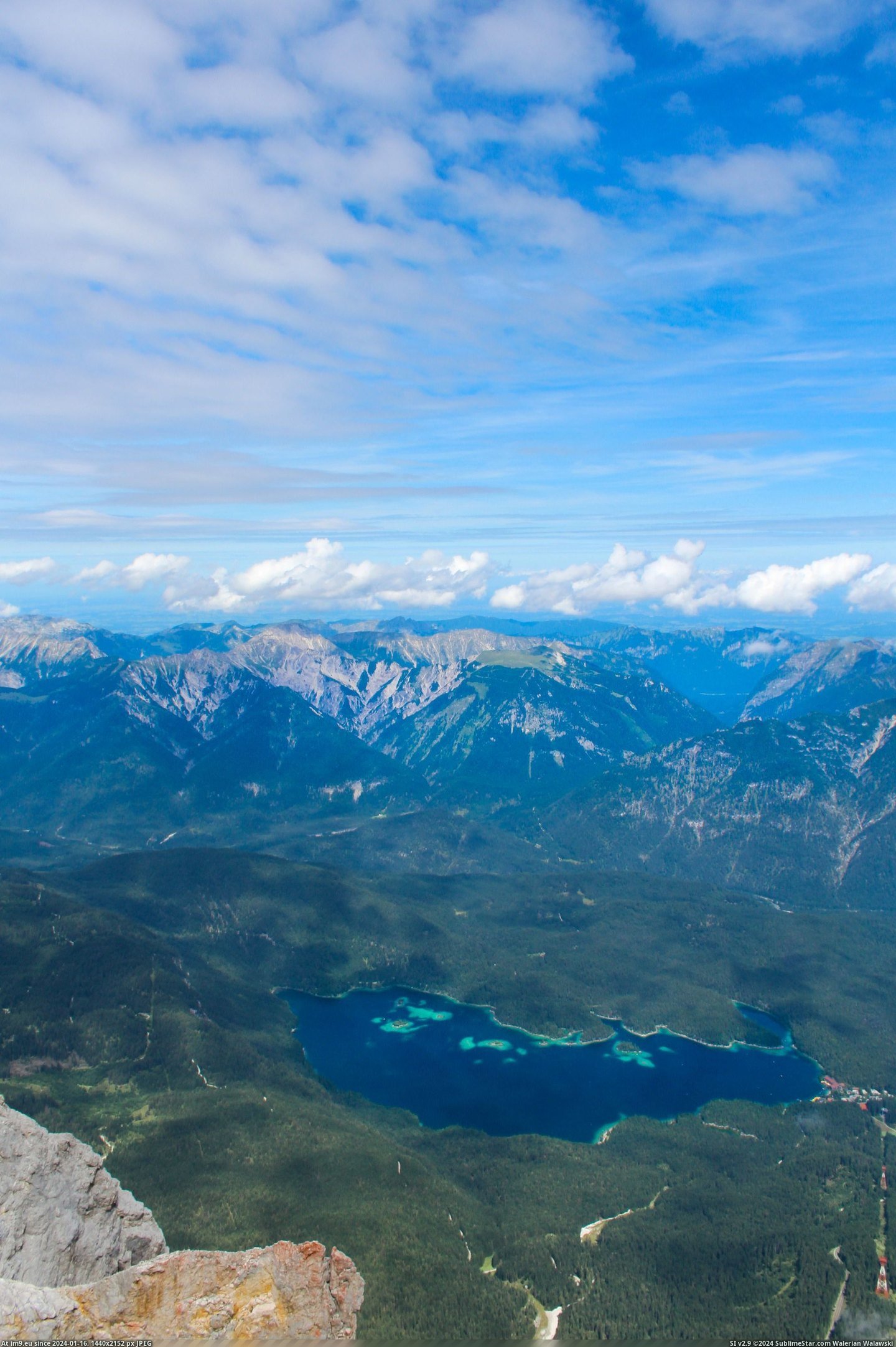 #Lake #Atop #Germany [Earthporn] View of Lake Eibsee from atop Zugspitze in Barvaria, Germany  [2020x3031] Pic. (Image of album My r/EARTHPORN favs))