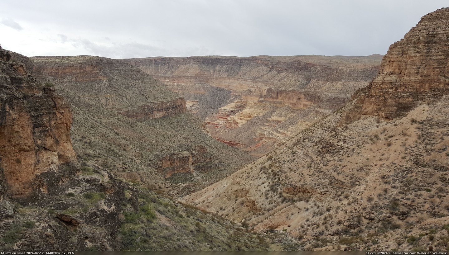 #River #Virgin #Distance #5312x2988 #Hiked #Utah #Cave #Gorge [Earthporn] Virgin River Gorge, Utah - [5312x2988] There's a cave in the distance I hiked to (link in comments). Pic. (Изображение из альбом My r/EARTHPORN favs))