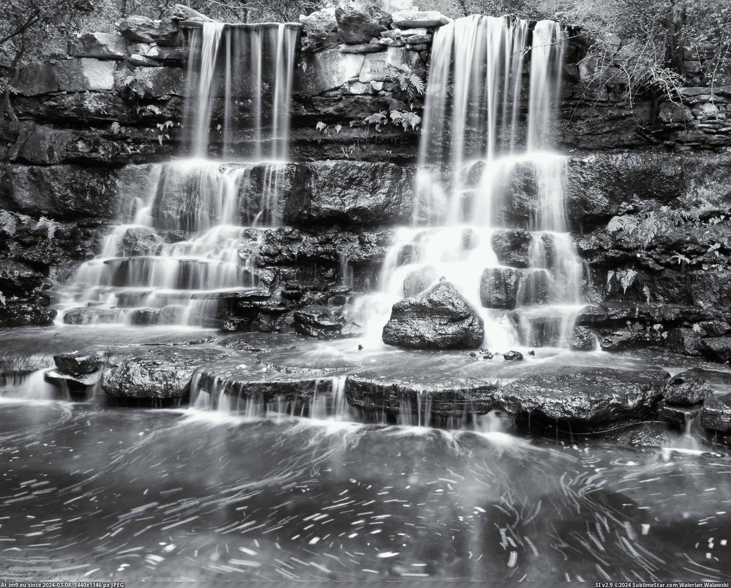 #Park #Austin #Zilker #Waterfall [Earthporn] Waterfall at Zilker Park, Austin, TX [2806x2245] [OC] Pic. (Image of album My r/EARTHPORN favs))