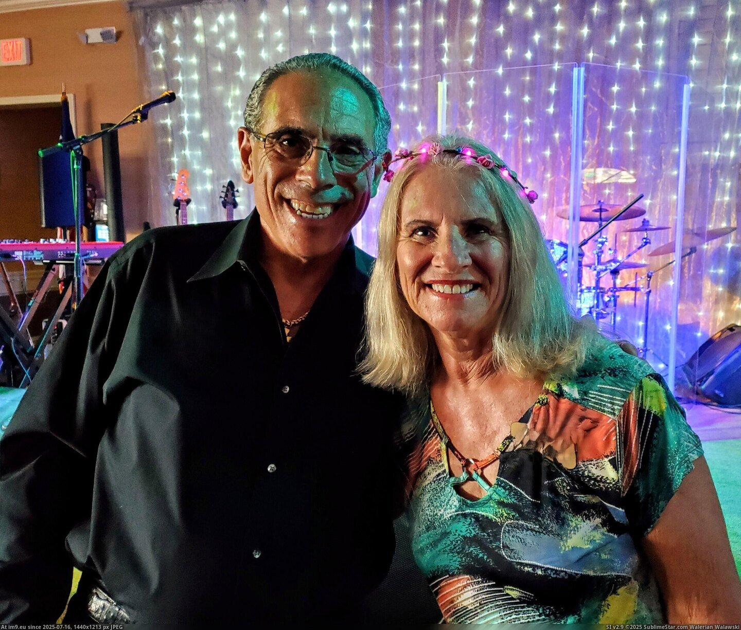 in Instant Upload Fun Couple Event Portrait Pic. (Imagen de album Instant Upload))