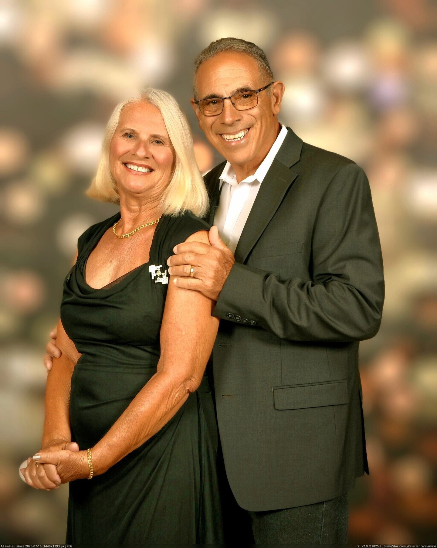 in Instant Upload Fun Couple Pic. (Image of album Instant Upload))